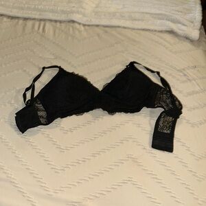 Jessica Simpson Black Lacy Bra - Small bow detail above cups - Large Size